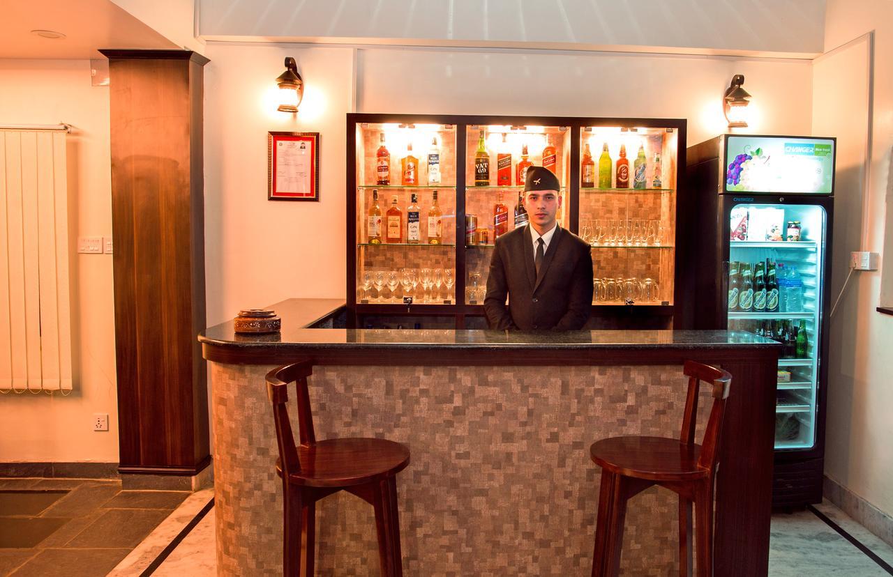 Hotel Spring Pokhara Ngoại thất bức ảnh