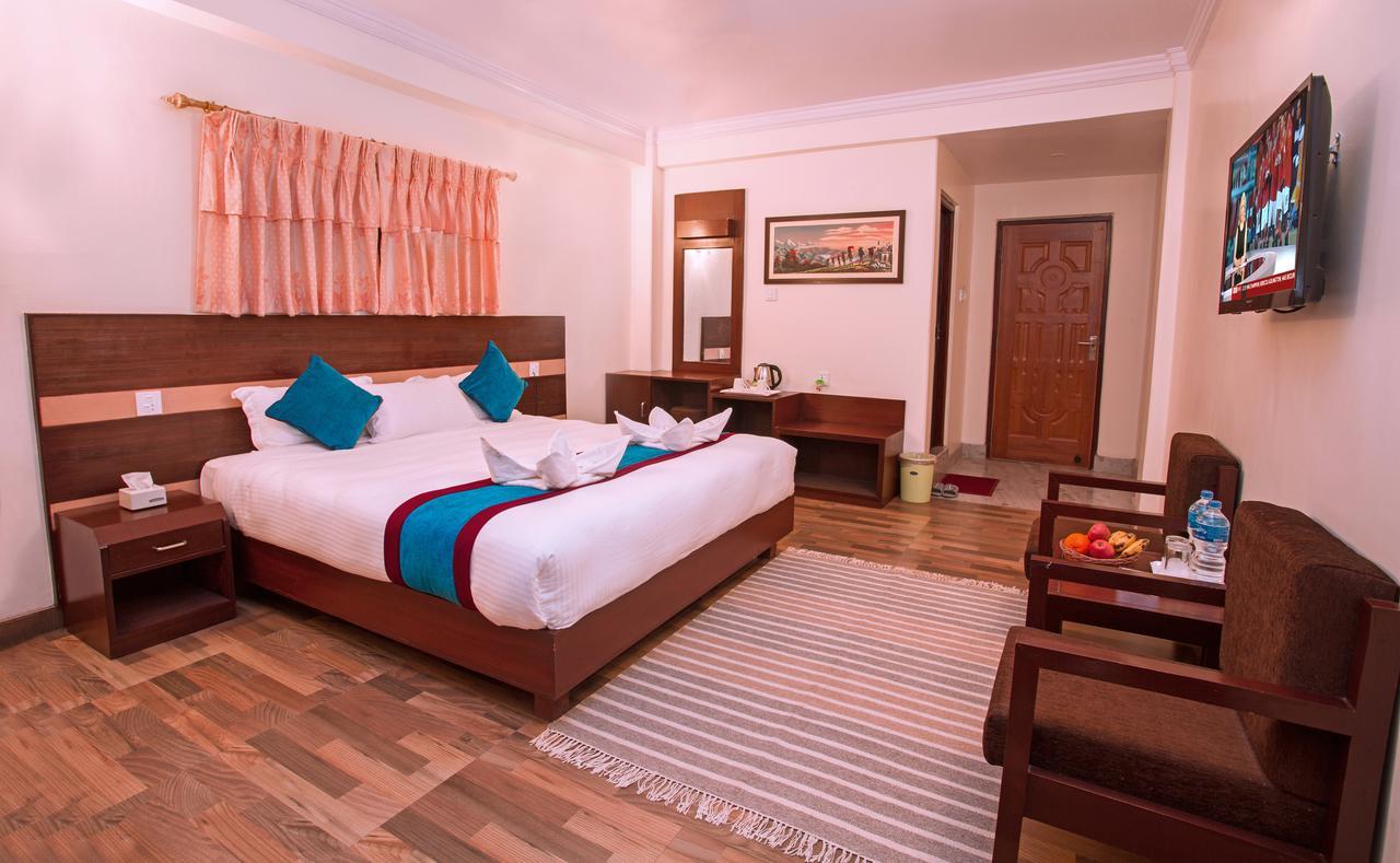 Hotel Spring Pokhara Ngoại thất bức ảnh
